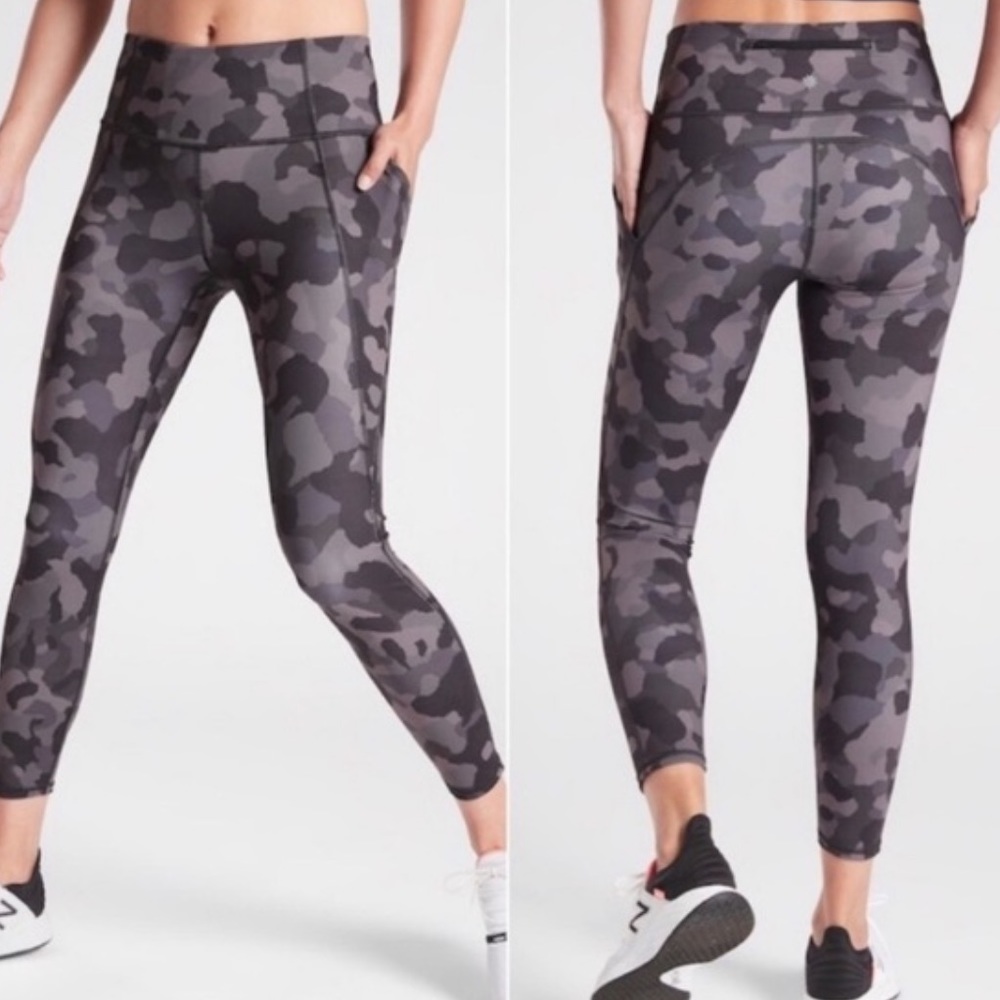 * | Athleta | lightening 7/8 tight. Size S.